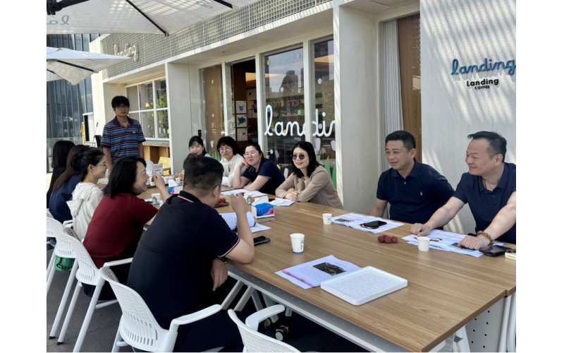 一杯福山咖啡，共话合作新篇A cup of Fukuyama coffee, discussing a new chapter of cooperation together