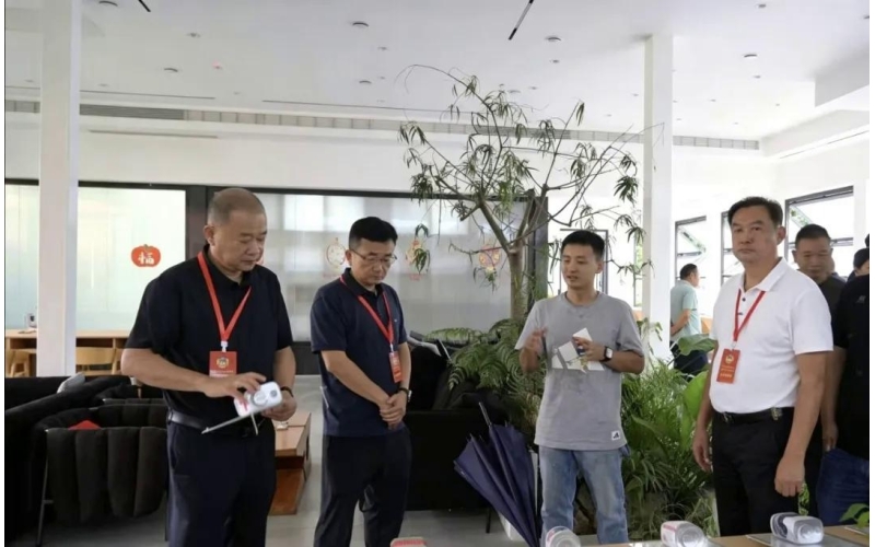 瑞丽市政协开展咖啡产业提质增效专题调研Ruili Municipal Political Consultative Conference conducts special research on improving the quality and efficiency of the coffee industry